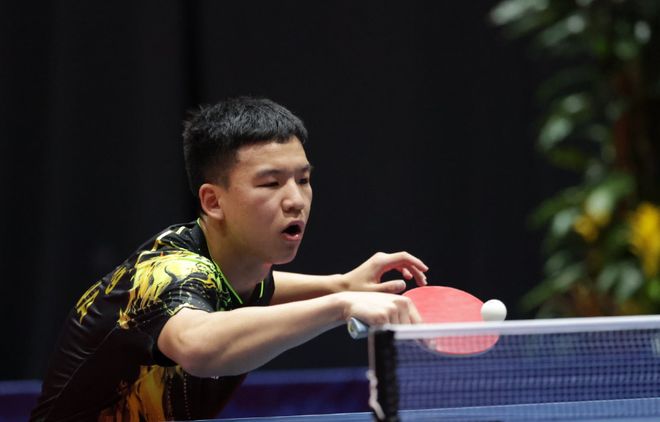 脱离竞争的 脱离竞争的